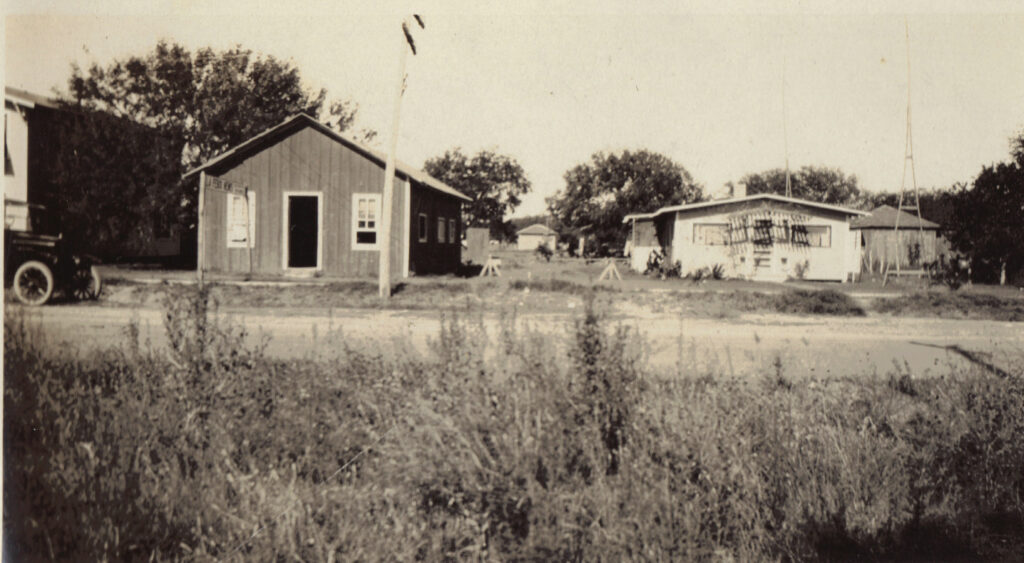 Printing Office (La Feria News) and 1st Smith Home In Texas