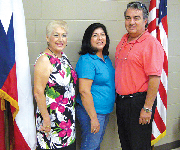Mayor Mark Sanchez with his wife Carolyn Sanchez and Combes City Alderwoman, Olga Montes. Photo: Bill Keltner/LFN