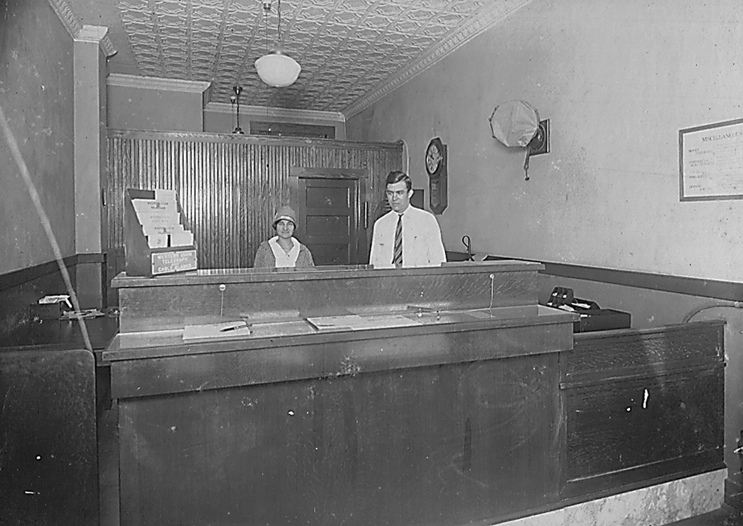 Western Union office in La Feria circa 1928. Photo: LFN Archives. click to enlarge.