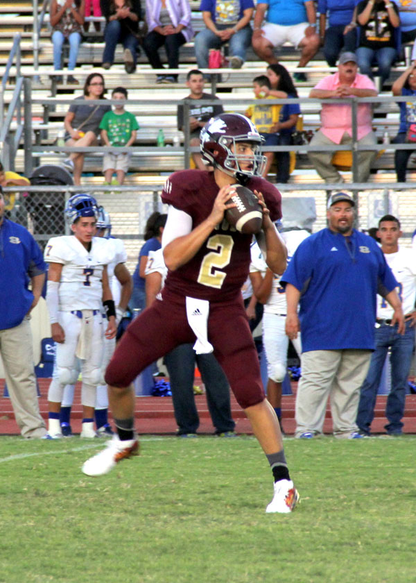 Jonathan Leija looking for an open receiver.