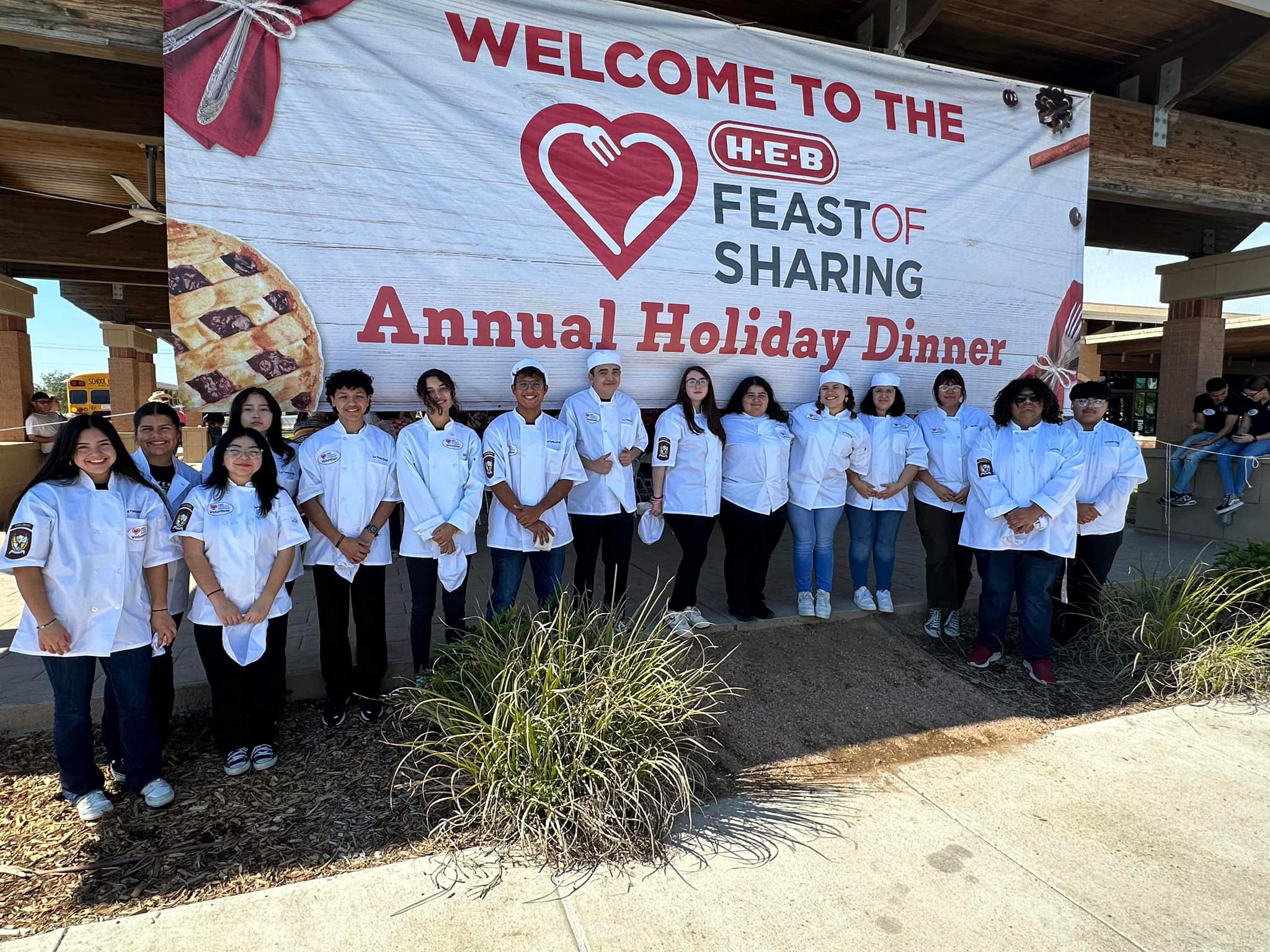 La Feria ISD ECHS Students Volunteer at Feast of Sharing La Feria News